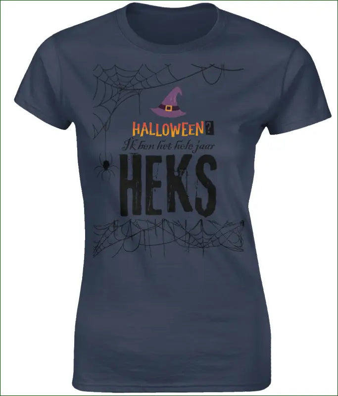 Softstyle Heksen T-shirt voor Vrouwen ’Halloween? Ik ben het hele jaar HEKS’ - S / Navy - Kleding