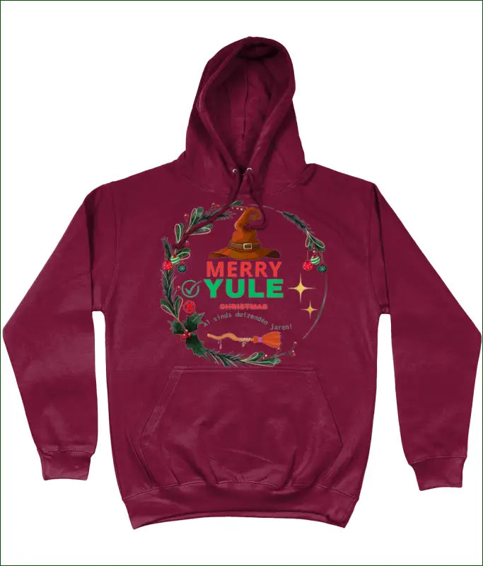 Unisex Hoodie met Opdruk ’MERRY YULE ̶C̶h̶r̶i̶s̶t̶m̶a̶s̶ al sinds Duizenden Jaren’ - XS / Brick Red - Kleding